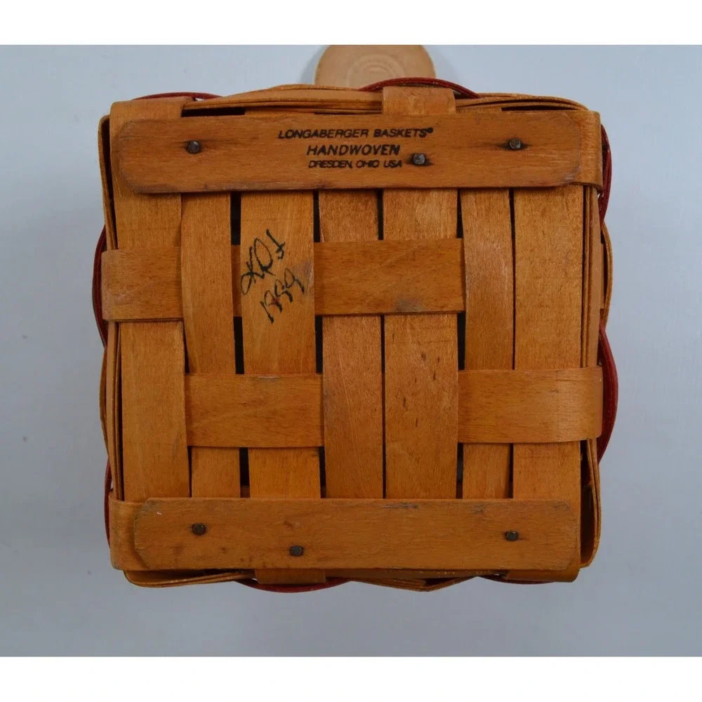 Vintage 1999 Longaberger Happy Holidays Basket Red &‎ Green Accents